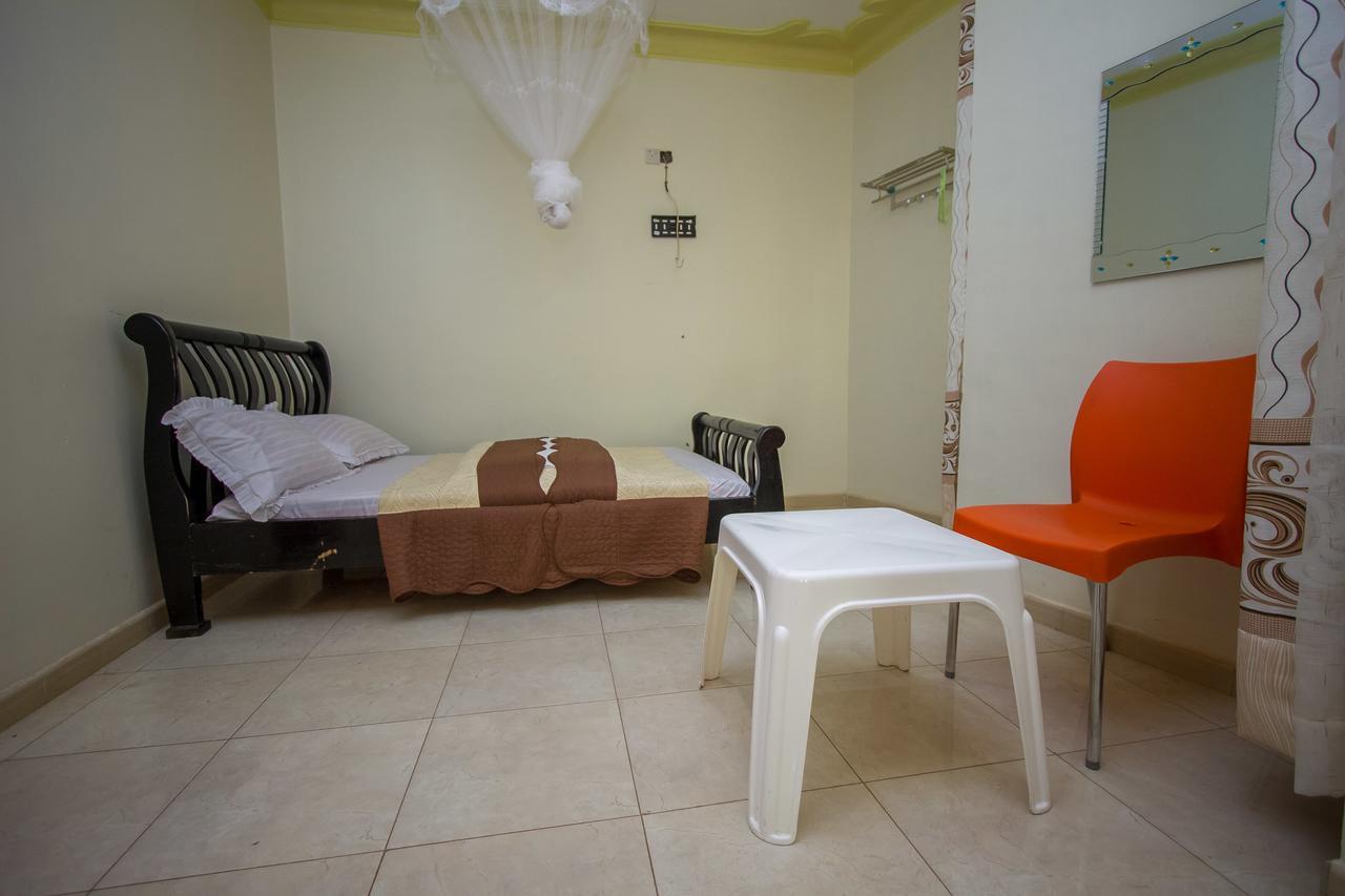 Heras Country Resort Kabale 外观 照片