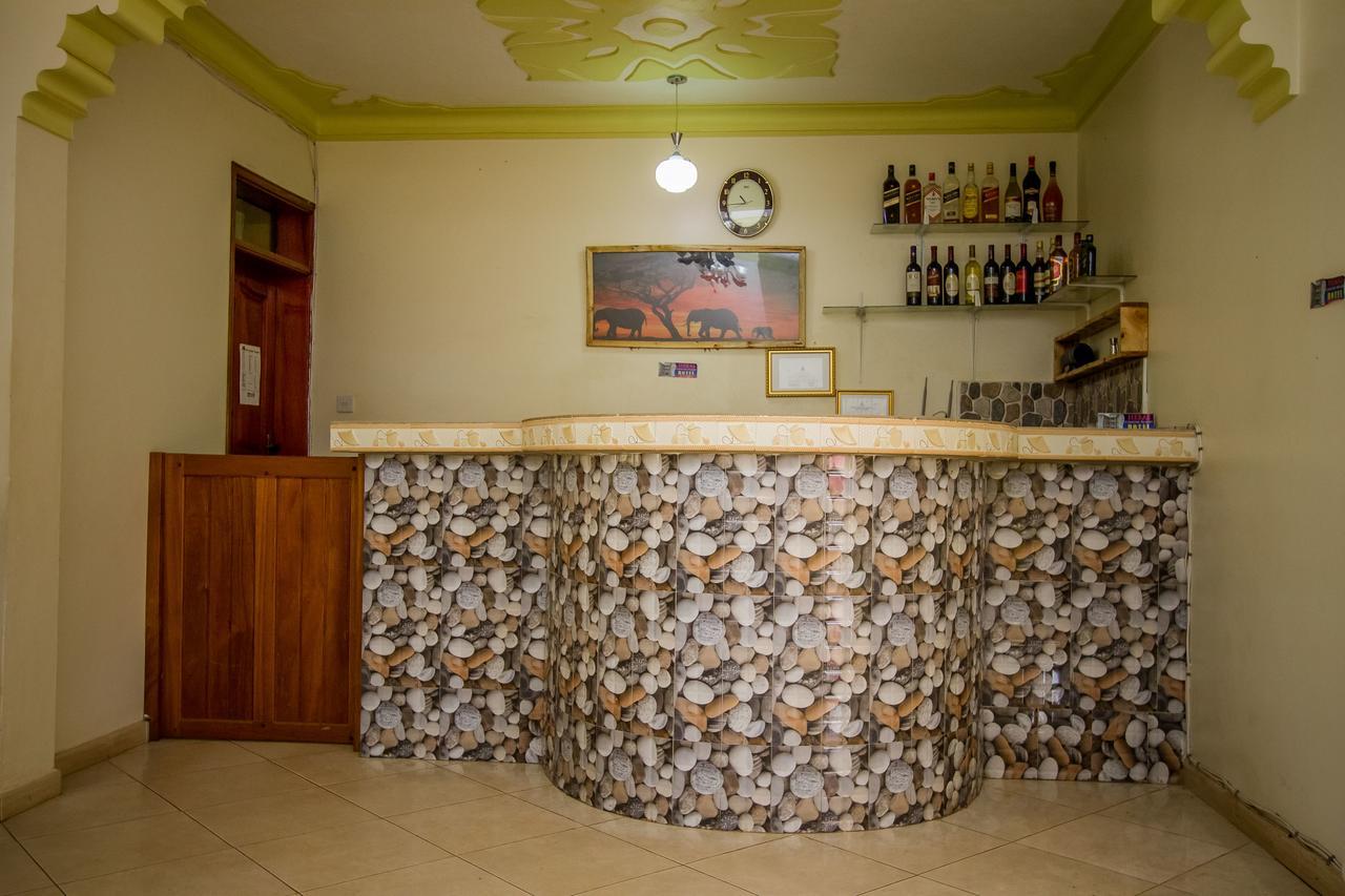 Heras Country Resort Kabale 外观 照片