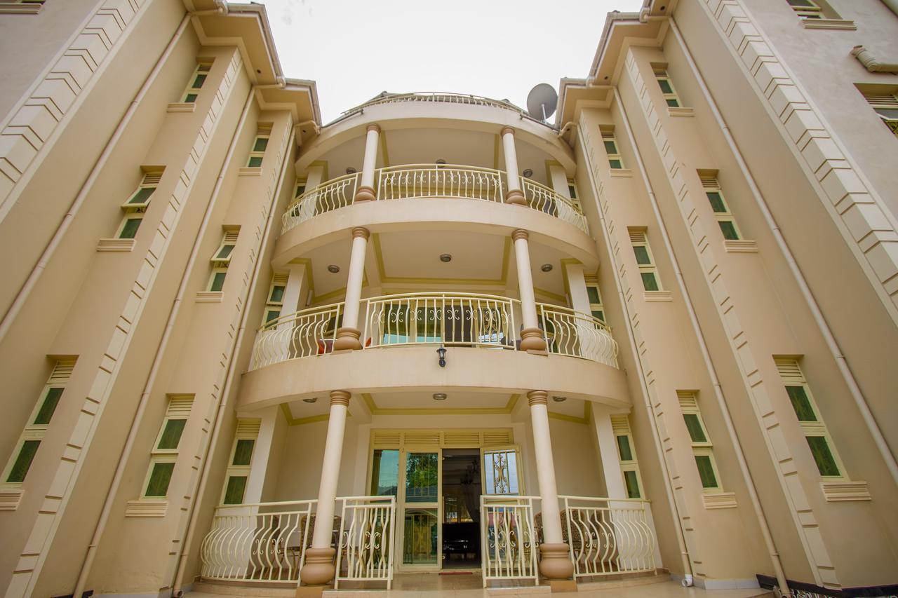 Heras Country Resort Kabale 外观 照片